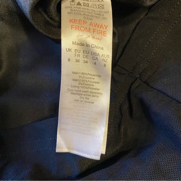 PrettyLittleThing Black Velvet Corset Puff Sleve Mini Dress Size 4 NWT - Picture 11 of 11